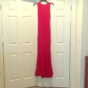 Beautiful Red Glitter Gown!❤️